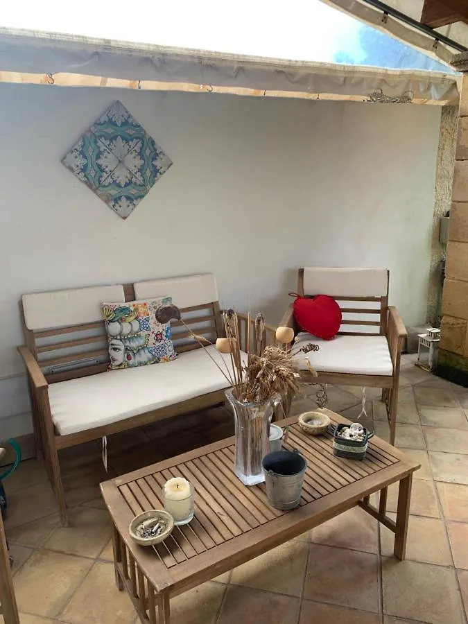 B&B Villa I Dammusi 마르살라